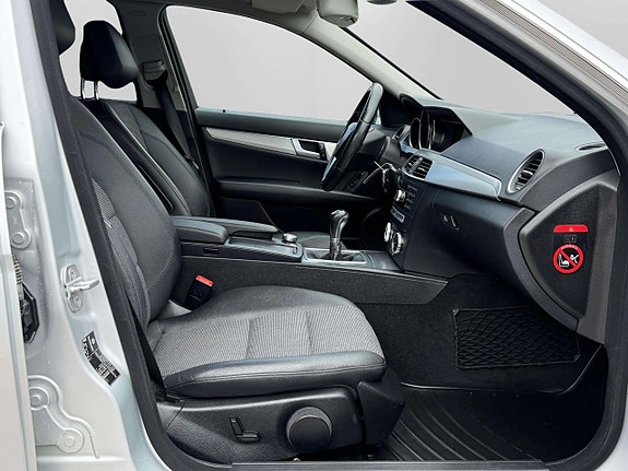 Mercedes-Benz C180 21 of 22
