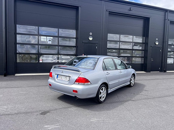 Mitsubishi Lancer 5 of 8