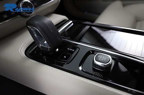 Volvo V90 30 of 30