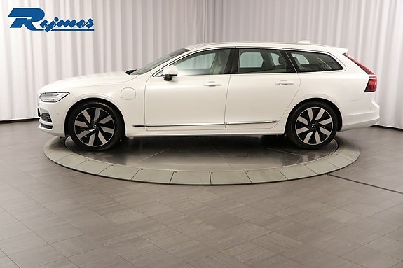 Volvo V90 3 of 5