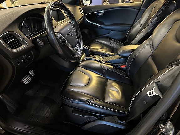 Volvo V40 5 of 5