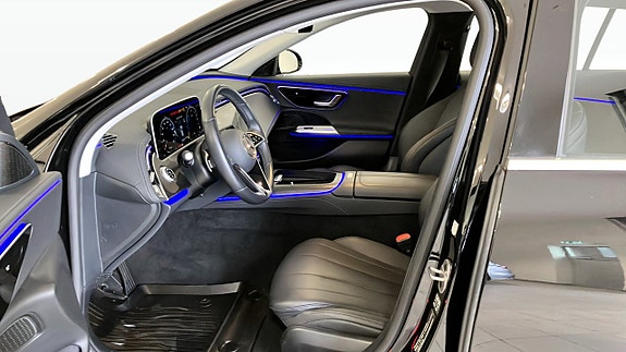 Mercedes-Benz E300 de 13 of 13