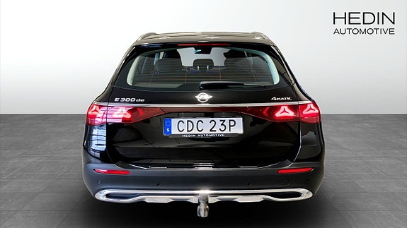 Mercedes-Benz E300 de 7 of 13