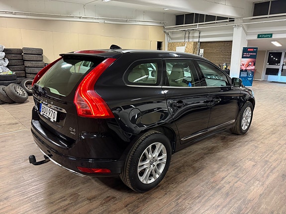 Volvo XC60 3 of 20