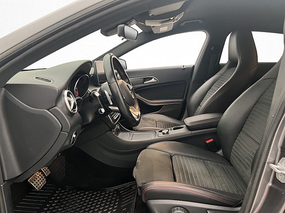 Mercedes-Benz CLA220 d 11 of 30