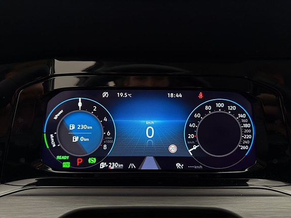 Volkswagen Golf I 17 of 30