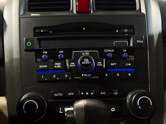 Honda CR-V 11 of 15