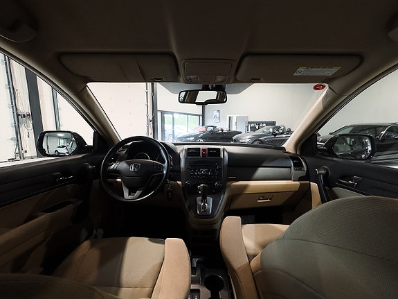 Honda CR-V 9 of 15