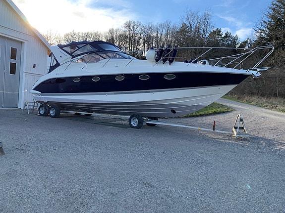 Höstklipp! Välutrustad Fairline Targa 40, endast 700 gångtimmar och båtkärra. 14 of 16