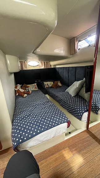 Höstklipp! Välutrustad Fairline Targa 40, endast 700 gångtimmar och båtkärra. 13 of 16