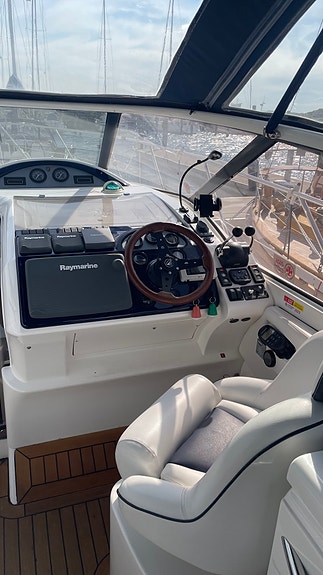 Höstklipp! Välutrustad Fairline Targa 40, endast 700 gångtimmar och båtkärra. 2 of 16