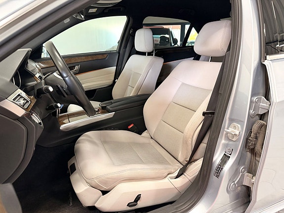 Mercedes-Benz E350 9 of 27