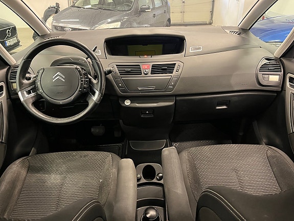Citroen C4 Picasso 12 of 17
