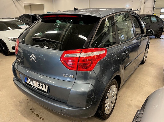 Citroen C4 Picasso 4 of 5