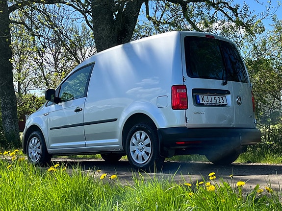 Volkswagen Caddy 2 of 5