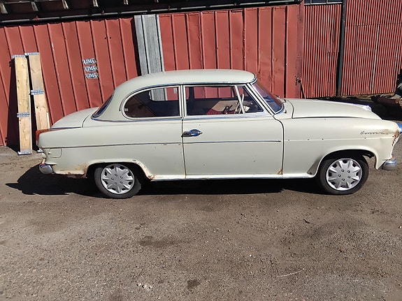 Borgward Isabella 2 of 10