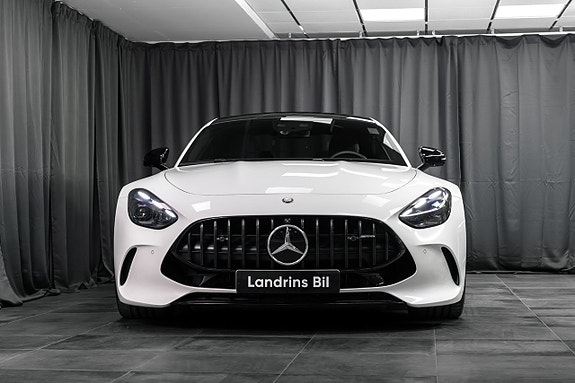 Mercedes-Benz AMG GT 63 3 of 5
