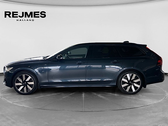 Volvo V90 3 of 5