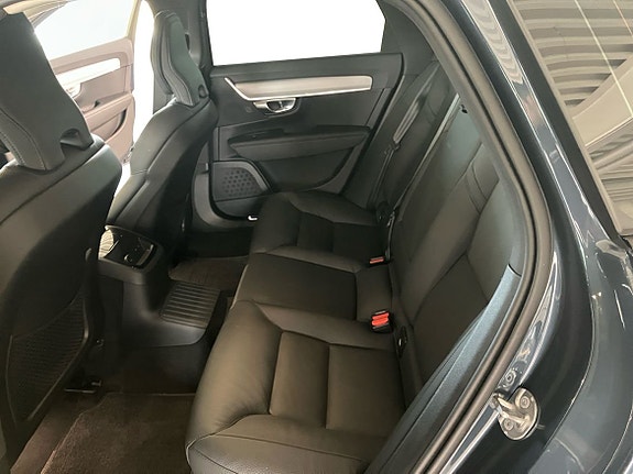Volvo V90 7 of 16