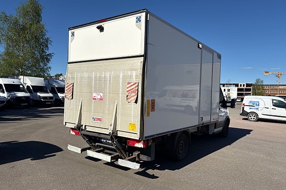 Ford Transit 4 of 5