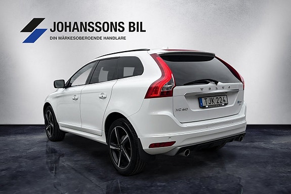 Volvo XC60 3 of 5