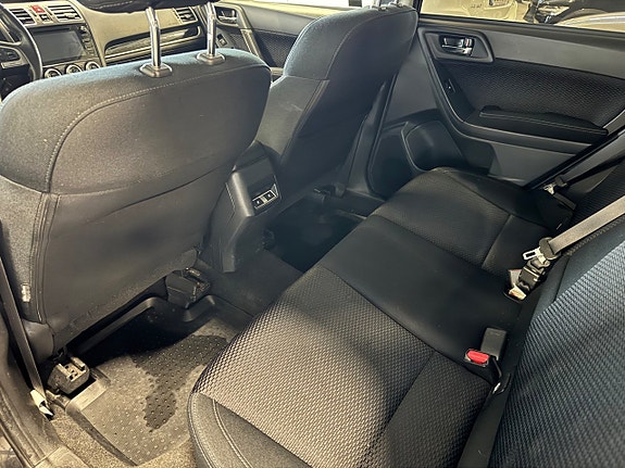 Subaru Forester 9 of 21