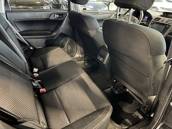 Subaru Forester 12 of 21