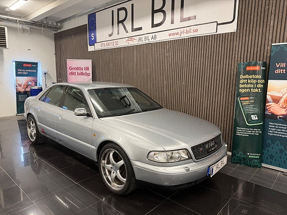 Audi S8 4 of 19