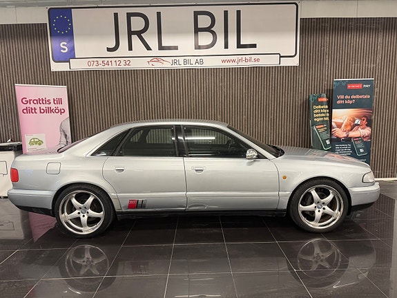 Audi S8 2 of 19