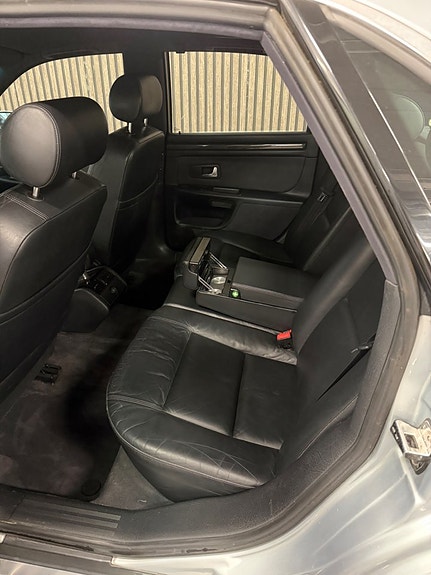 Audi S8 18 of 19