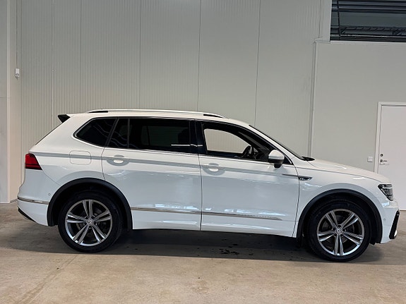 Volkswagen Tiguan Allspace 2 of 5