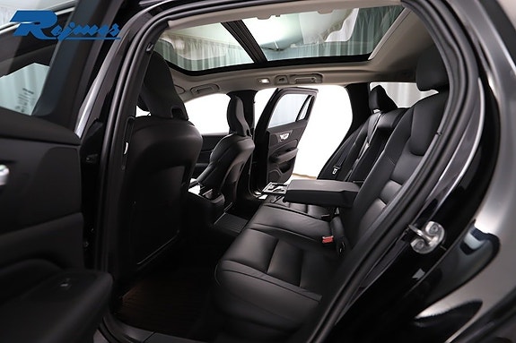 Volvo V60 7 of 27