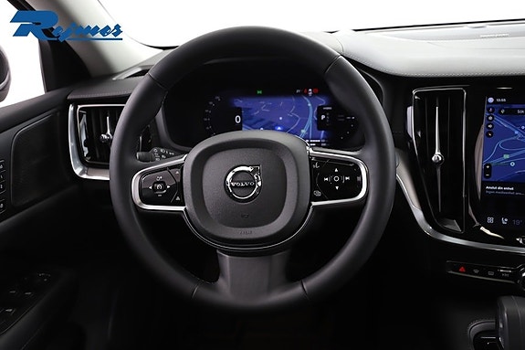 Volvo V60 4 of 27
