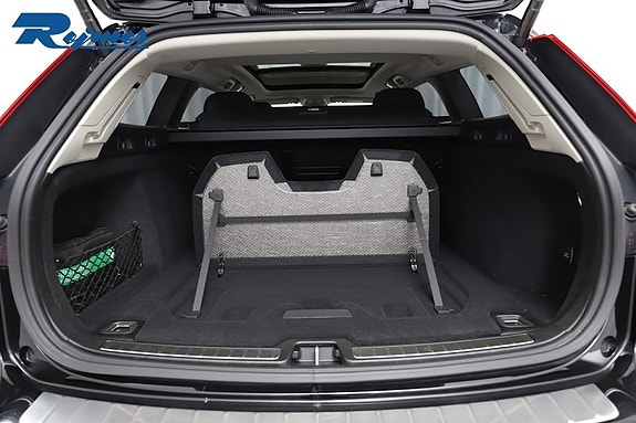 Volvo V60 25 of 27