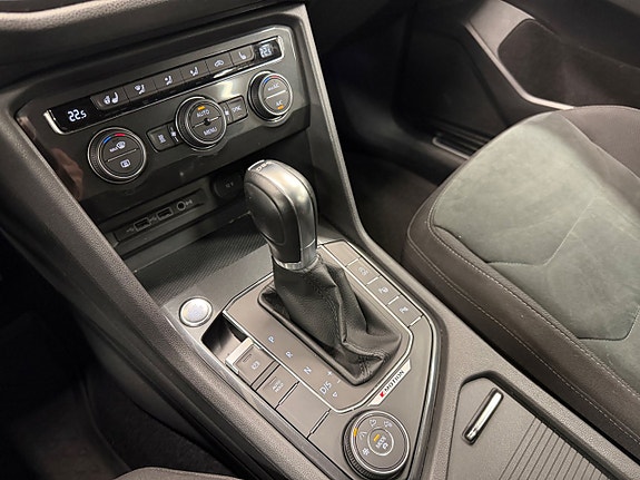Volkswagen Tiguan Allspace 12 of 20