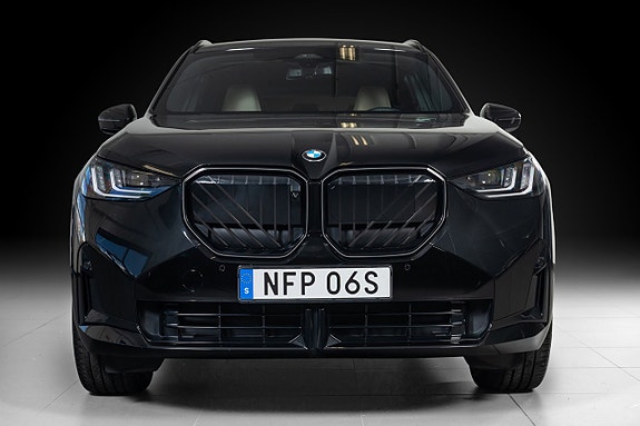 BMW X3 4 of 5