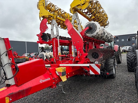 Pöttinger TerraDisc 8000T