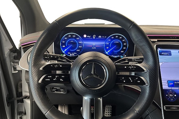 Mercedes-Benz EQE SUV 11 of 19
