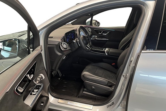 Mercedes-Benz EQE SUV 8 of 19