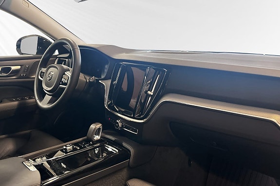 Volvo V60 11 of 26