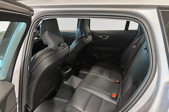 Volvo V60 9 of 26