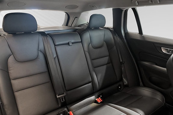 Volvo V60 12 of 26