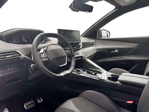 Peugeot 5008 7 of 18