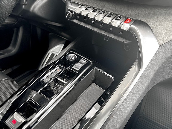 Peugeot 5008 12 of 18