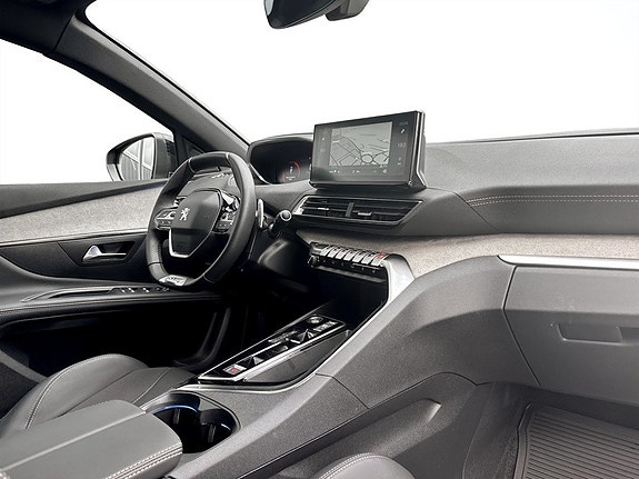 Peugeot 5008 10 of 18