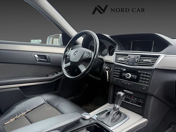 Mercedes-Benz E200 5 of 5