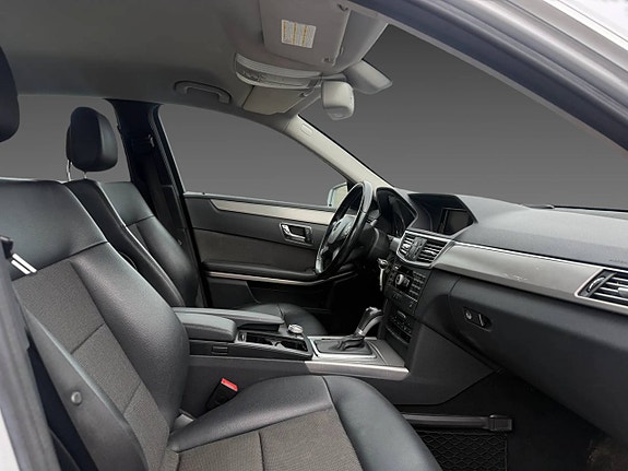 Mercedes-Benz E200 6 of 7