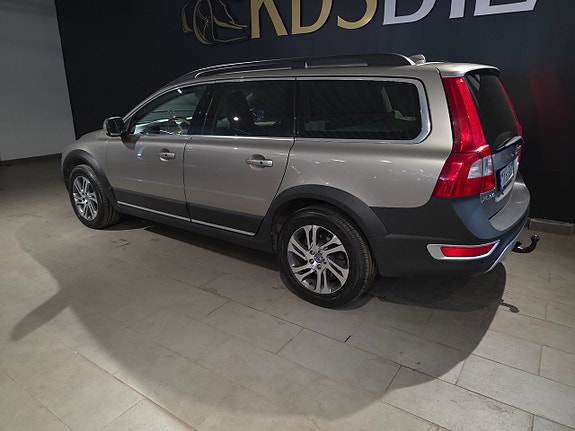Volvo XC70 3 of 5