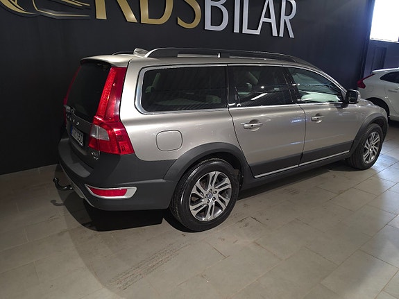 Volvo XC70 6 of 12