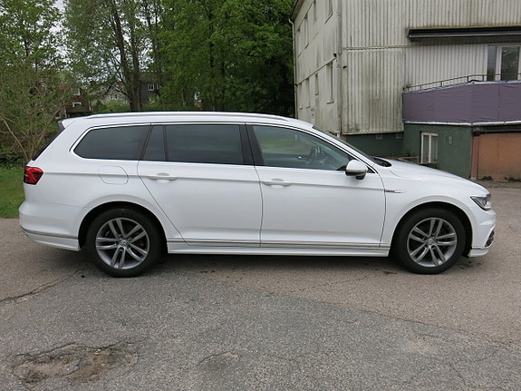 Volkswagen Passat 4 of 5